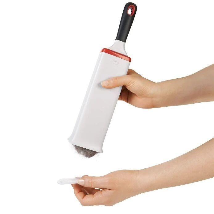 Remove Pet Hair From Furniture With FurLifter Brush | OXO 5 Remove Pet Hair From Furniture With FurLifter Brush | OXO - Image 5