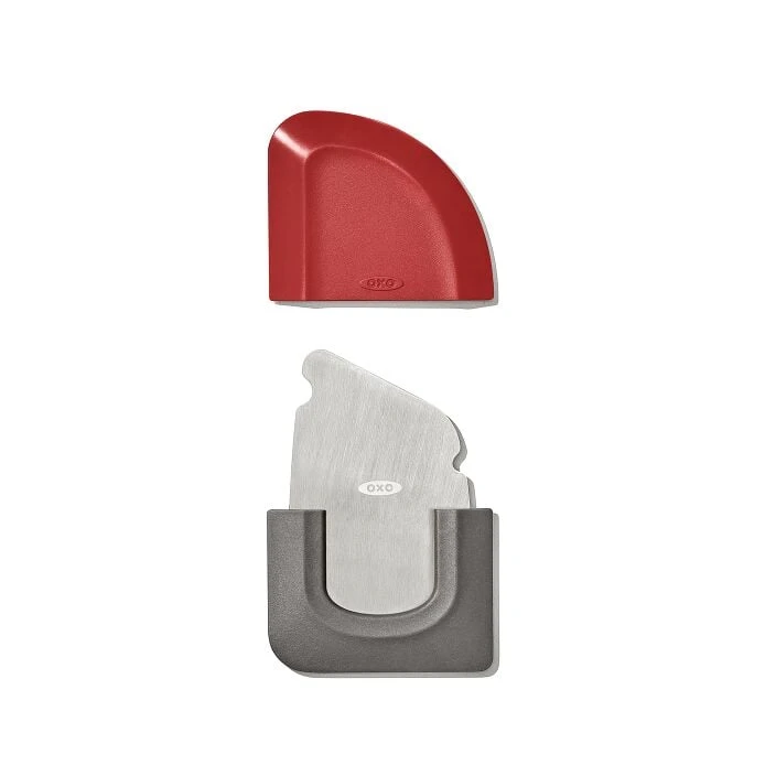 OXO Outdoor 3-in-1 Squeegee And Scraper 5 OXO Outdoor 3-in-1 Squeegee And Scraper - Image 5