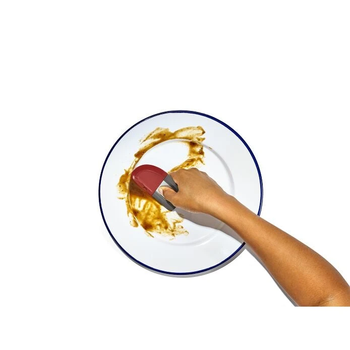 OXO Outdoor 3-in-1 Squeegee And Scraper 2 OXO Outdoor 3-in-1 Squeegee And Scraper - Image 2