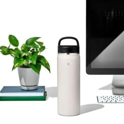 OXO Strive 40 Oz. Handled Water Bottle -OXO Sale Store str 11333500 insulatedhandle quartz 03 rgb